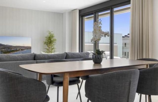 3 makuuhuone Huoneisto vuokrattavana paikassa La Concha - Resina Golf, Estepona mukana uima-altaan 
autotalli - 3 600 € (Ref: 9709452)