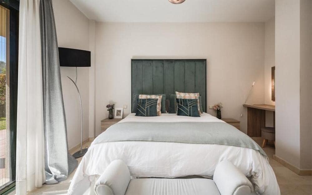 2 Zimmer Apartment zu vermieten in San Pedro de Alcantara mit Pool Garage - 2.500 € (Ref: 9714361)