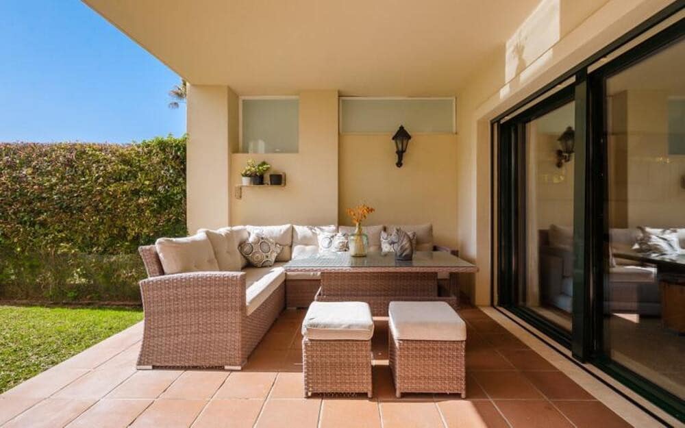 2 Zimmer Apartment zu vermieten in San Pedro de Alcantara mit Pool Garage - 2.500 € (Ref: 9714361)