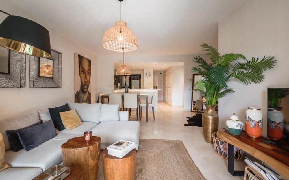 2 Zimmer Apartment zu vermieten in San Pedro de Alcantara mit Pool Garage - 2.500 € (Ref: 9714361)