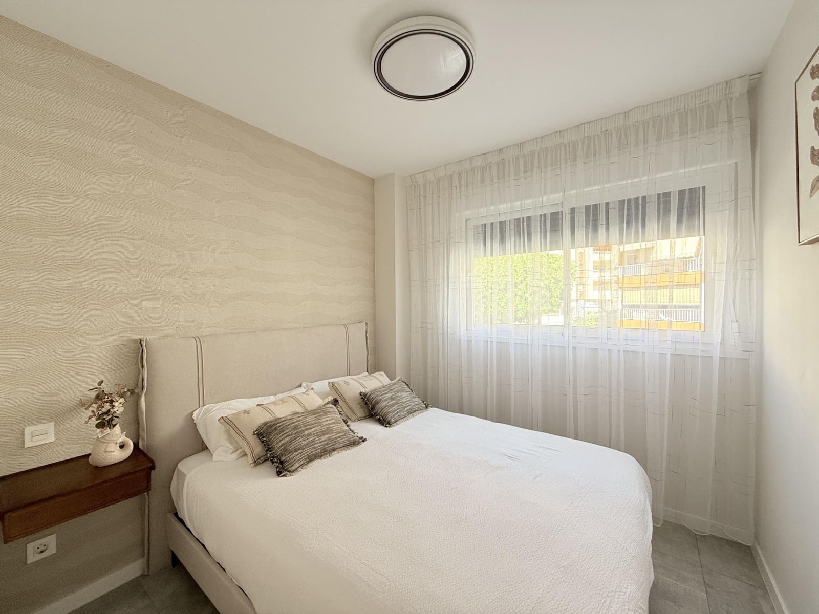 3 bedroom Apartment for rent in Marbella with pool garage - € 3,500 (Ref: 9714363)