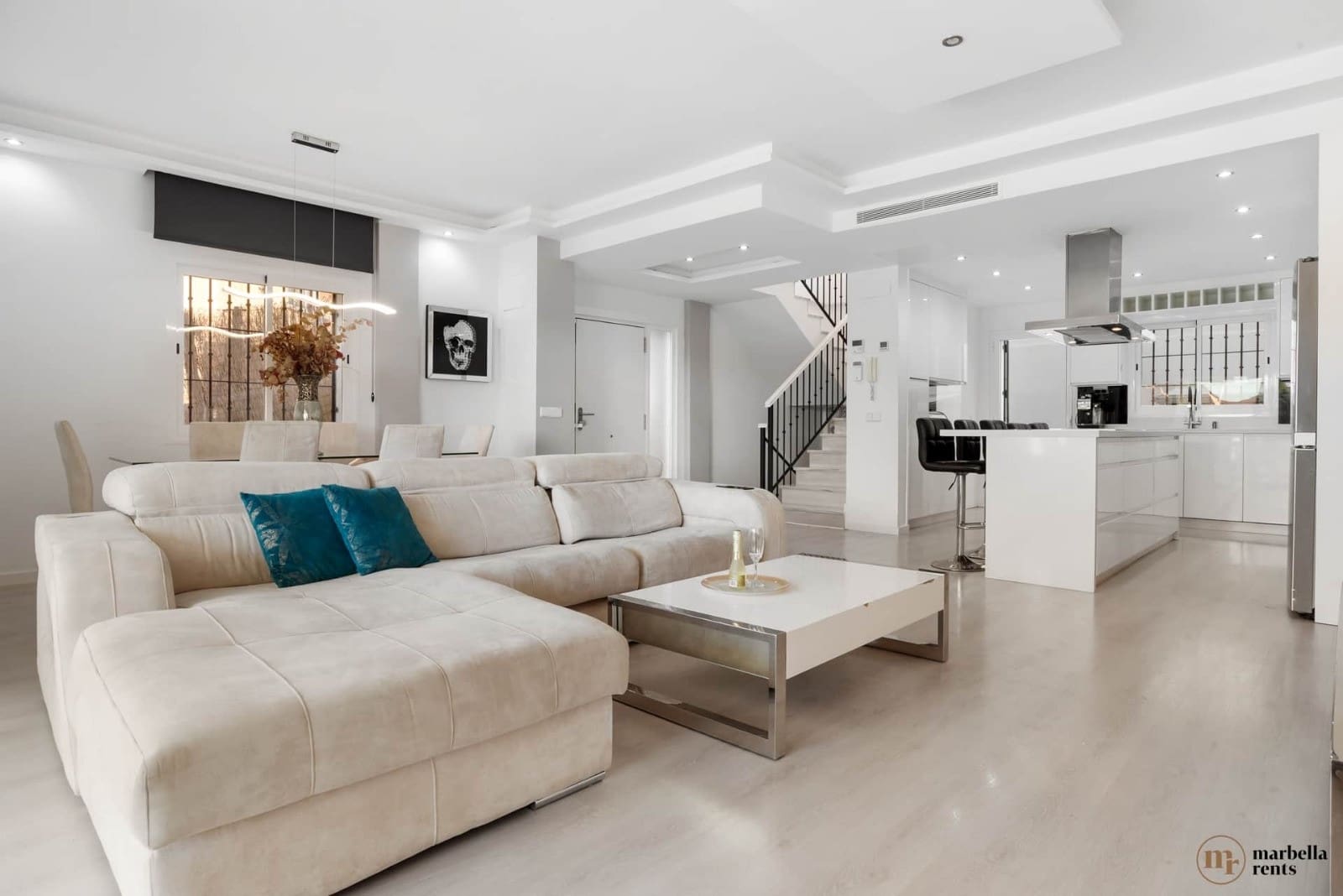 6 Zimmer Doppelhaus zu verkaufen in Marbella mit Pool Garage - 1.200.000 € (Ref: 9719334)