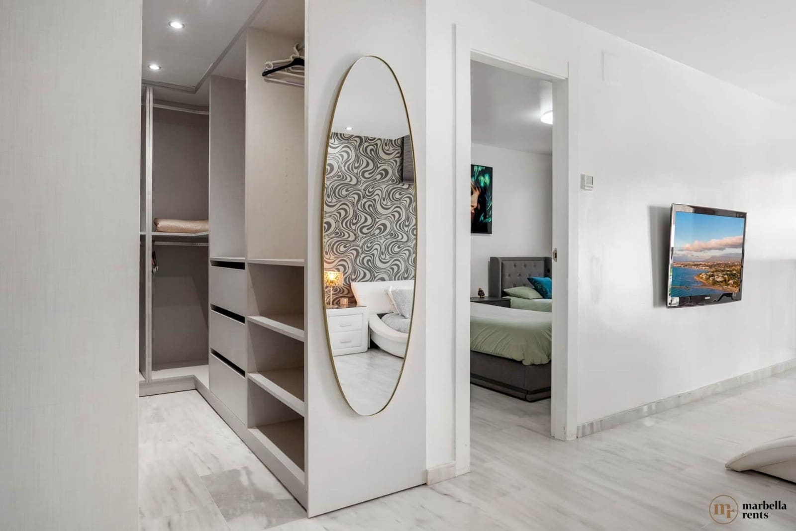 6 Zimmer Doppelhaus zu verkaufen in Marbella mit Pool Garage - 1.200.000 € (Ref: 9719334)