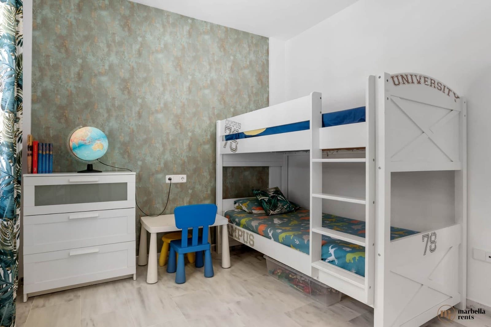 6 Zimmer Doppelhaus zu verkaufen in Marbella mit Pool Garage - 1.200.000 € (Ref: 9719334)