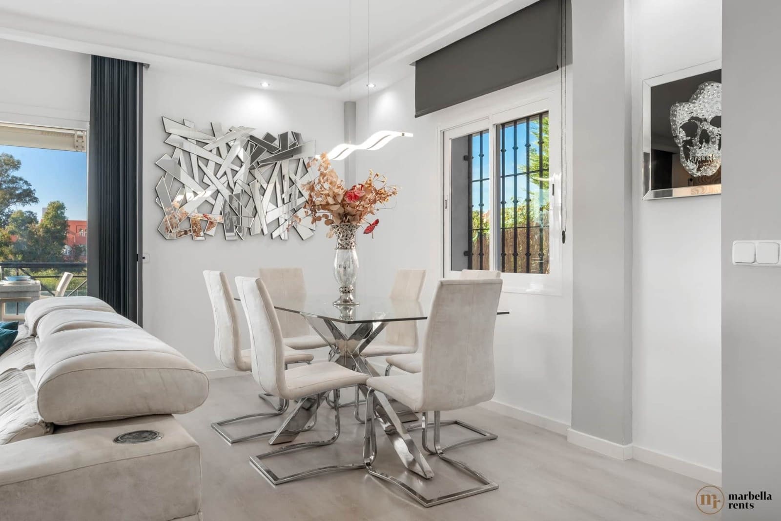 6 Zimmer Doppelhaus zu verkaufen in Marbella mit Pool Garage - 1.200.000 € (Ref: 9719334)