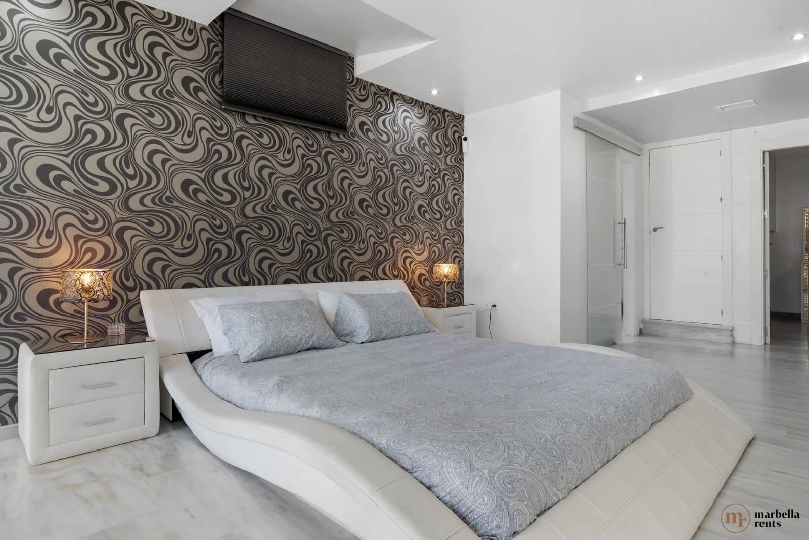 6 Zimmer Doppelhaus zu verkaufen in Marbella mit Pool Garage - 1.200.000 € (Ref: 9719334)