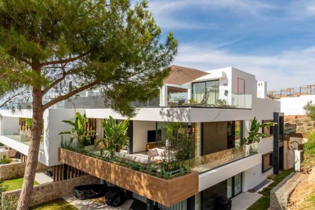 3 soverom Penthouse til salgs i Cabopino - Artola, Marbella med svømmebasseng garasje - € 1 695 000 (Ref: 9726226)