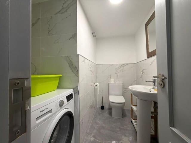 4 quarto Casa em Banda para arrendar em El Paraiso, Estepona com piscina garagem - 3 950 € (Ref: 9726227)