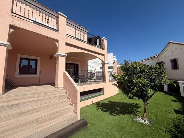 4 quarto Casa em Banda para arrendar em El Paraiso, Estepona com piscina garagem - 3 950 € (Ref: 9726227)
