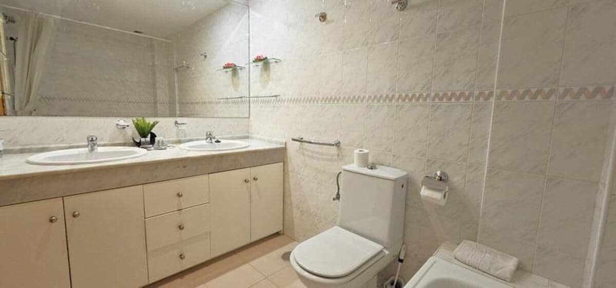 3 quarto Apartamento para venda em Marbella com piscina garagem - 515 000 € (Ref: 9726228)