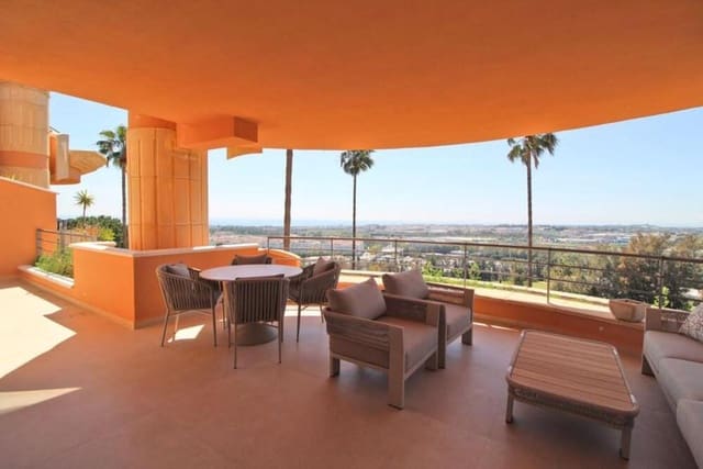 3 Zimmer Apartment zu verkaufen in Los Naranjos, Marbella mit Pool Garage - 1.650.000 € (Ref: 9726229)