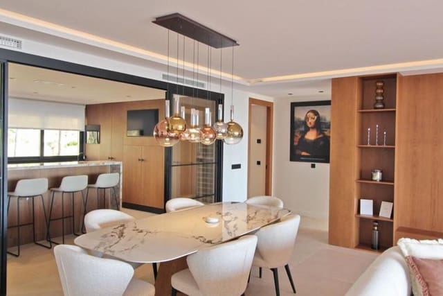 3 Zimmer Apartment zu verkaufen in Los Naranjos, Marbella mit Pool Garage - 1.650.000 € (Ref: 9726229)