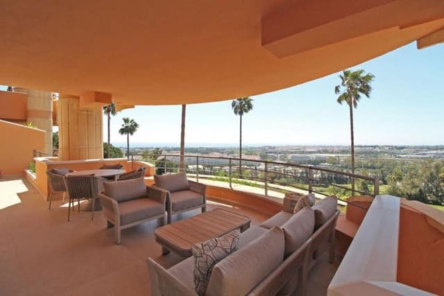 3 Zimmer Apartment zu verkaufen in Los Naranjos, Marbella mit Pool Garage - 1.650.000 € (Ref: 9726229)