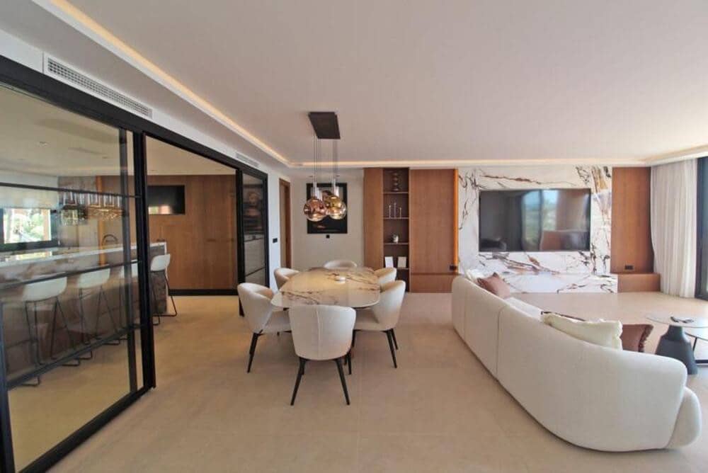 3 chambre Appartement à vendre à Marbella avec piscine garage - 1 650 000 € (Ref: 9726229)