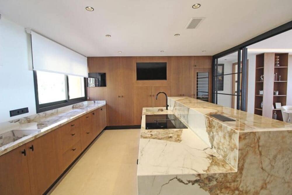 3 chambre Appartement à vendre à Marbella avec piscine garage - 1 650 000 € (Ref: 9726229)
