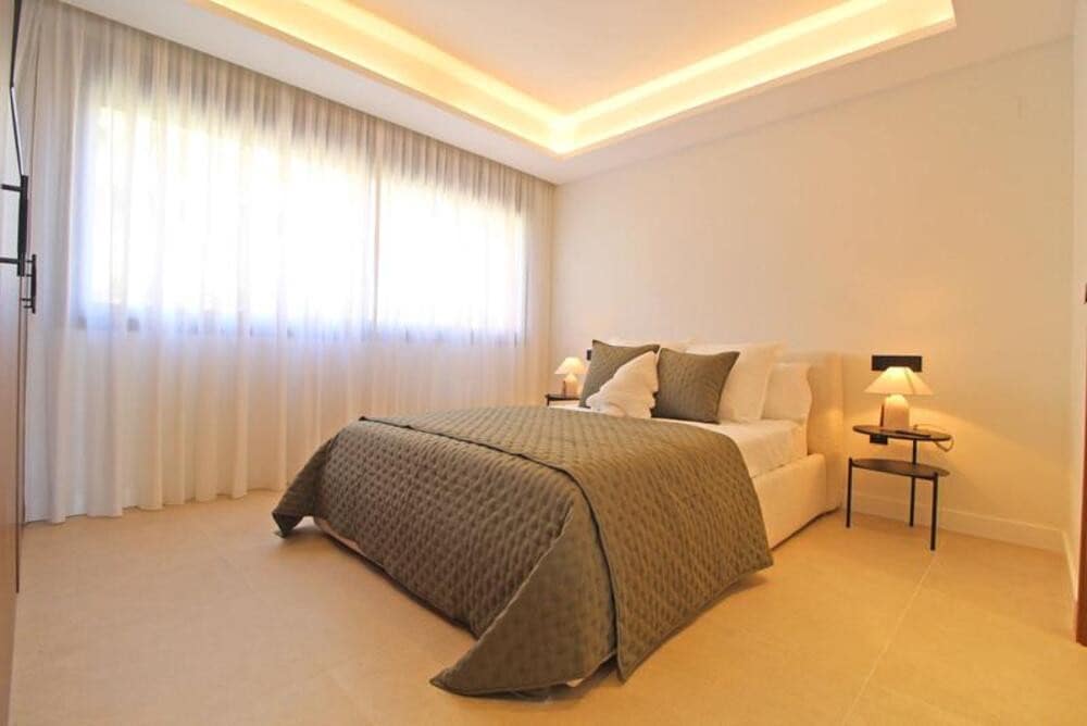 3 chambre Appartement à vendre à Marbella avec piscine garage - 1 650 000 € (Ref: 9726229)