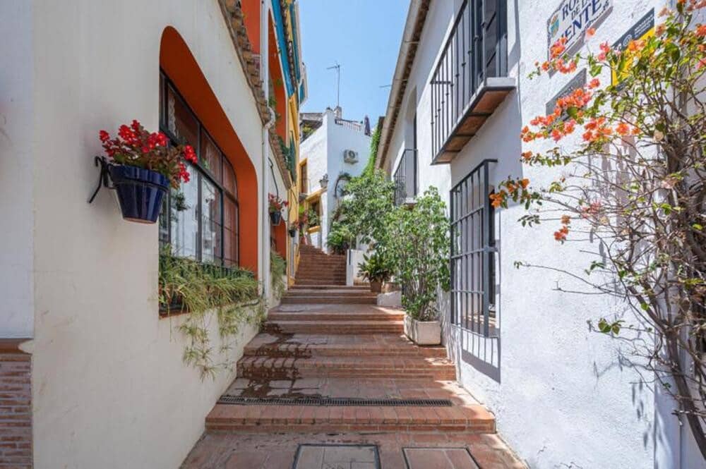 2 soveværelse Lejlighed til salg i Benahavis med swimmingpool garage - € 480.000 (Ref: 9726231)