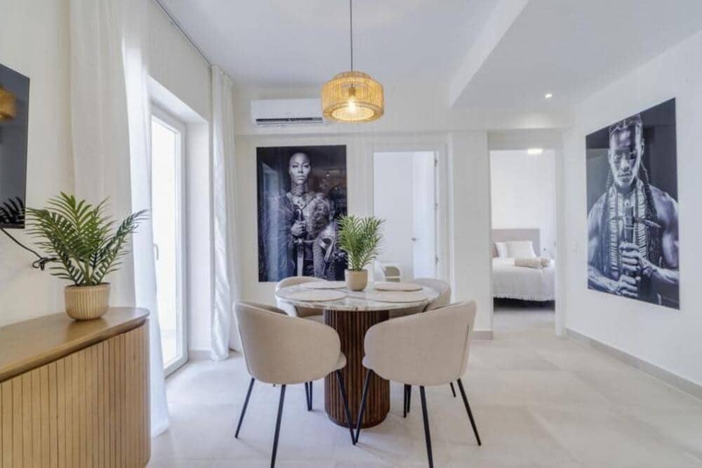 3 bedroom Apartment for rent in Estepona - € 1,850 (Ref: 9726233)