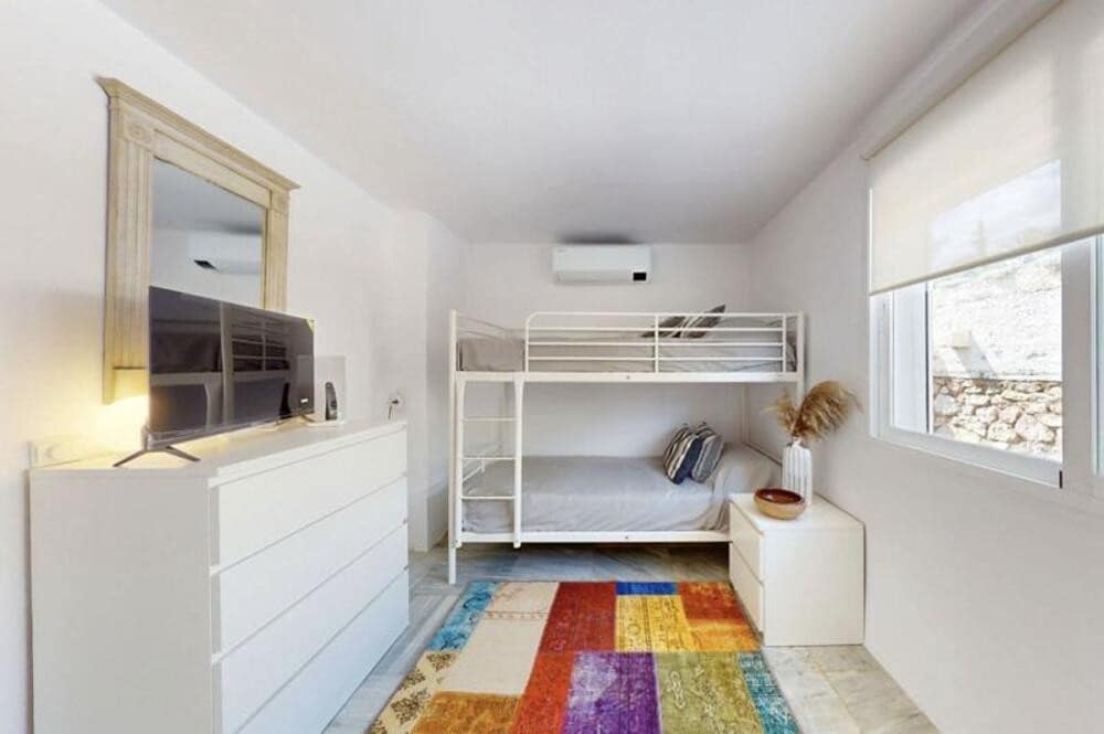 4 chambre Appartement à vendre à Estepona avec piscine garage - 949 000 € (Ref: 9731613)