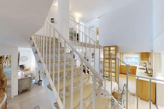 4 slaapkamer Appartement te koop in Centro, Estepona met zwembad garage - € 949.000 (Ref: 9731613)