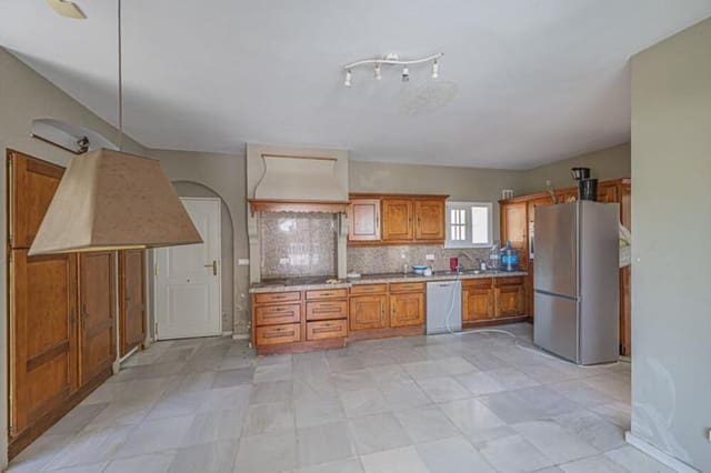 4 chambre Villa/Maison à vendre à El Paraiso, Estepona avec piscine garage - 1 700 000 € (Ref: 9731614)