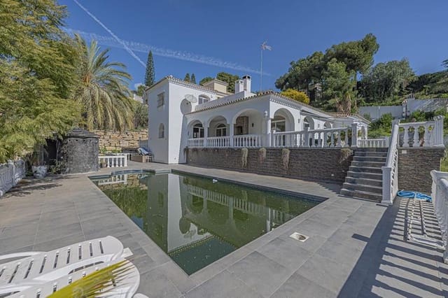 4 soverom Villa til salgs i El Paraiso, Estepona med svømmebasseng garasje - € 1 700 000 (Ref: 9731614)
