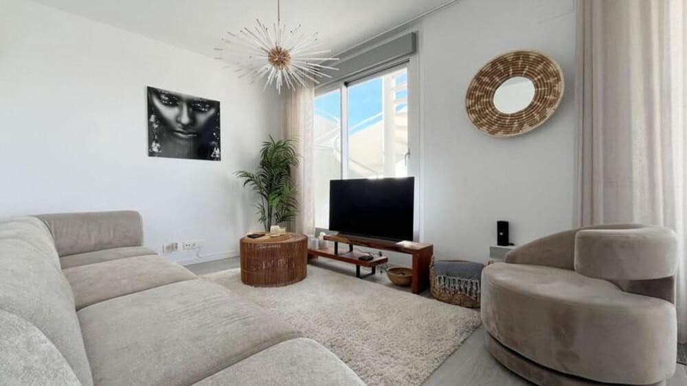 2 sypialnia Penthouse na sprzedaż w Benahavis z basenem garażem - 595 000 € (Ref: 9735052)