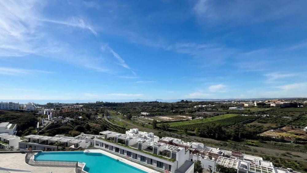 2 soveværelse Penthouse til salg i Benahavis med swimmingpool garage - € 595.000 (Ref: 9735052)