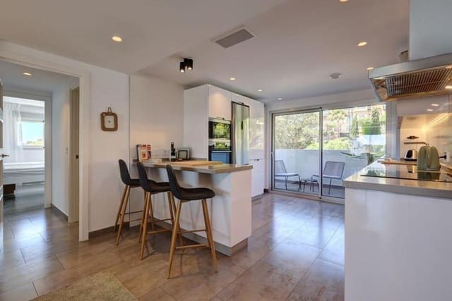 3 bedroom Apartment for rent in Atalaya-Isdabe, Estepona with pool garage - € 3,200 (Ref: 9735054)