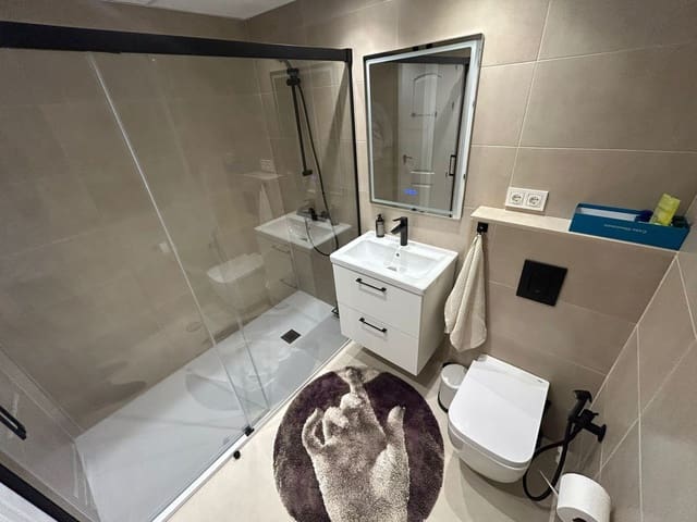 2 soverom Leilighet til leie i Nueva Alcántara, Marbella med svømmebasseng garasje - € 2 700 (Ref: 9737862)