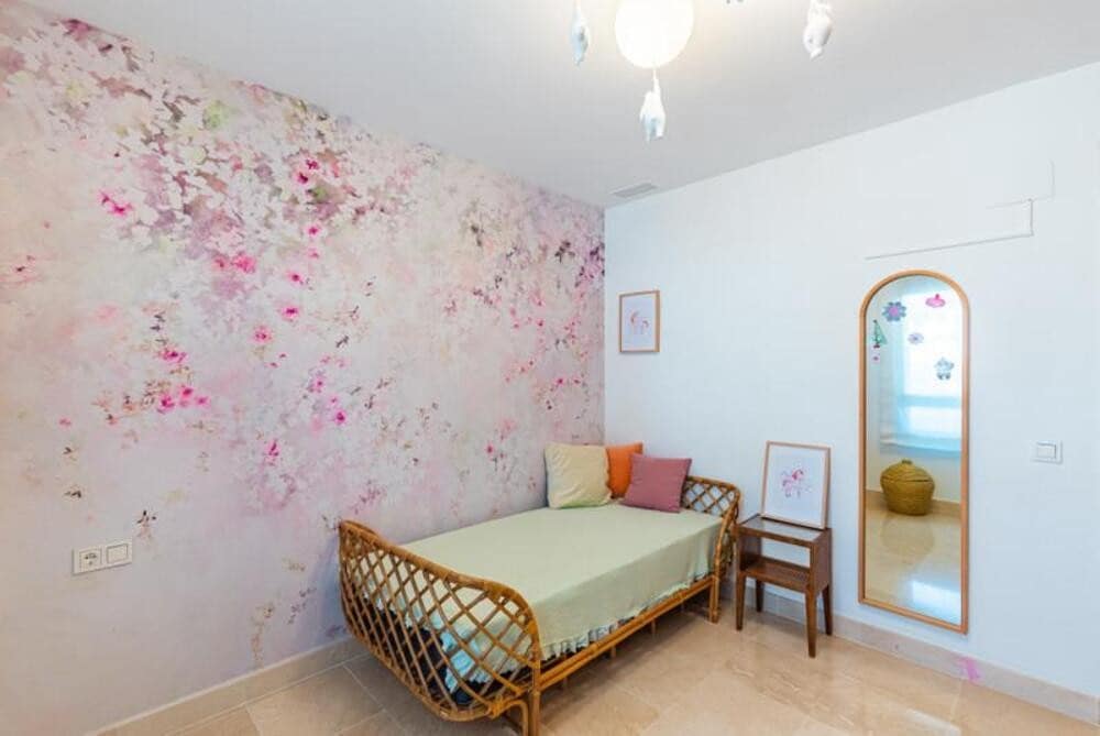 2 soverom Leilighet til leie i Marbella med svømmebasseng garasje - € 3 300 (Ref: 9737865)