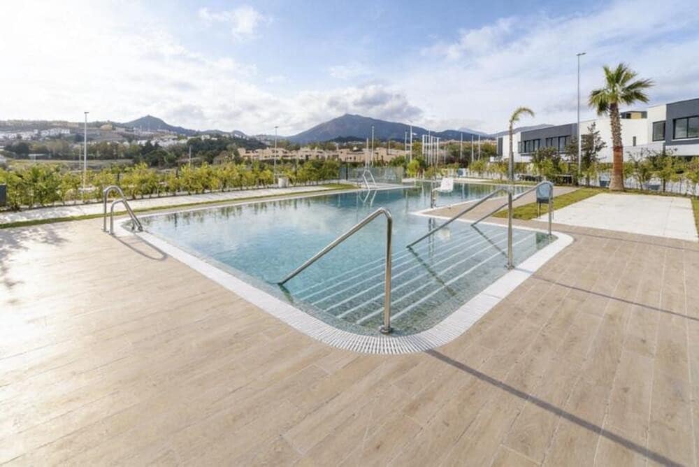 3 soveværelse Semi-Rækkehus til salg i Atalaya-Isdabe med swimmingpool garage - € 745.000 (Ref: 9747535)