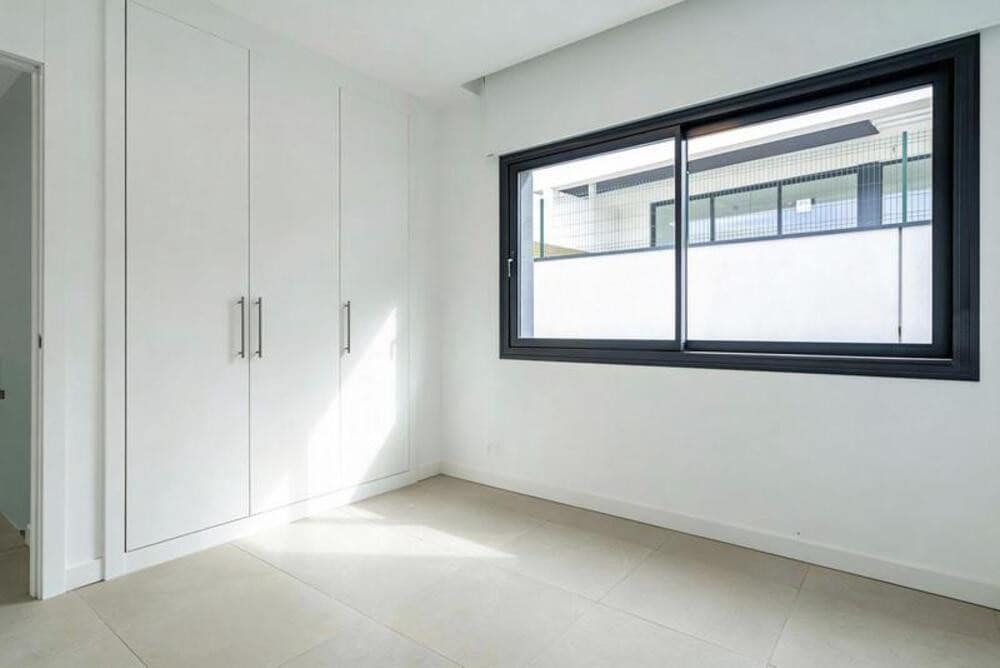 3 camera da letto Villetta Bifamiliare da affittare in El Paraiso con piscina garage - 4.500 € (Rif: 9747536)