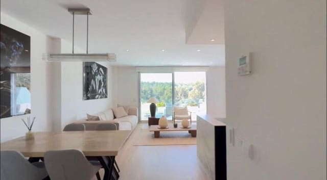 2 sovrum Lägenhet att hyra i Buenas Noches, Estepona med pool garage - 2 300 € (Ref: 9747537)