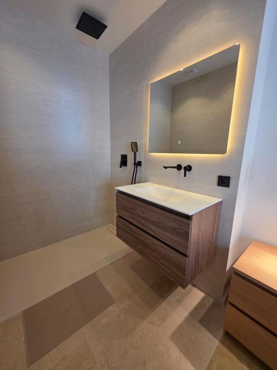 3 bedroom Apartment for rent in Marbella with pool garage - € 5,000 (Ref: 9747538)