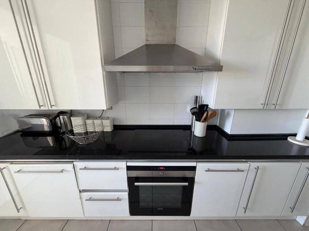 3 Zimmer Penthouse zu vermieten in Marbella mit Pool Garage - 14.000 € (Ref: 9747539)