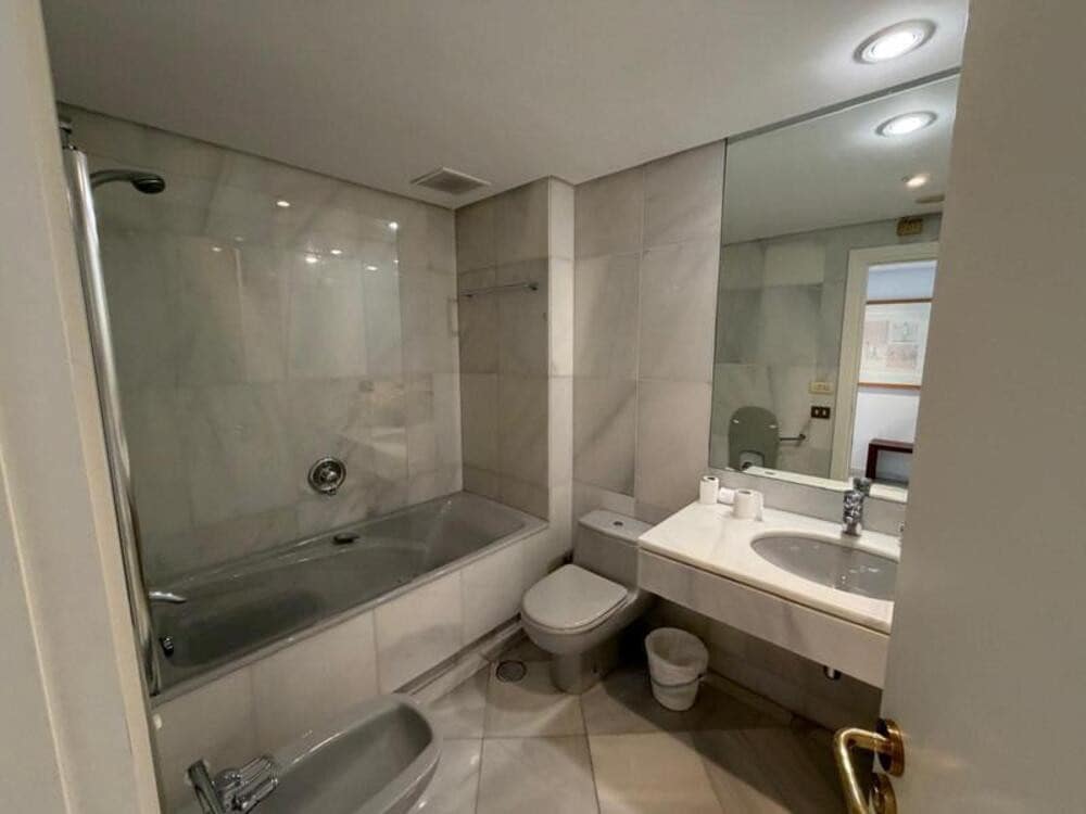 3 Zimmer Penthouse zu vermieten in Marbella mit Pool Garage - 14.000 € (Ref: 9747539)