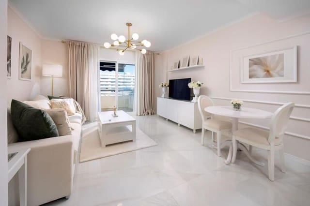 2 sypialnia Apartament do wynajęcia w Puerto Banus, Marbella z basenem garażem - 2 800 € (Ref: 9747540)