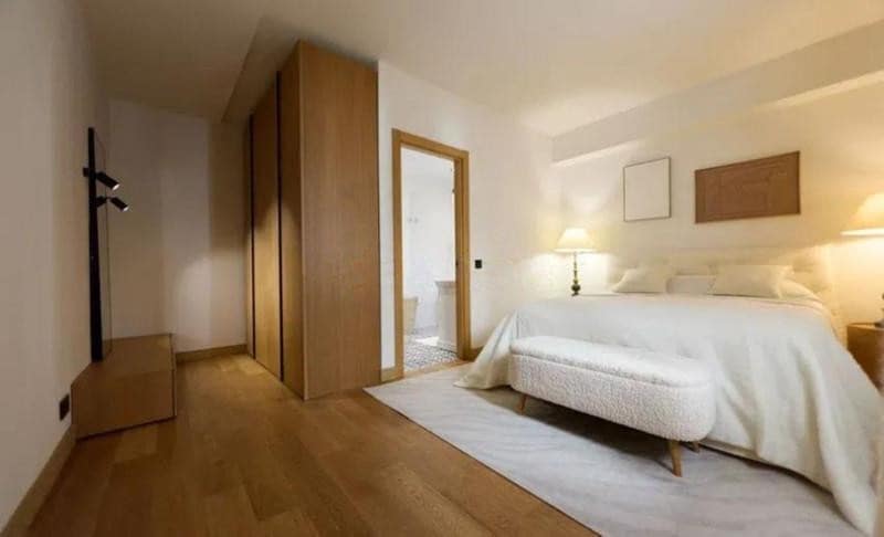 2 sypialnia Apartament na sprzedaż w Marbella z basenem garażem - 1 100 000 € (Ref: 9751549)