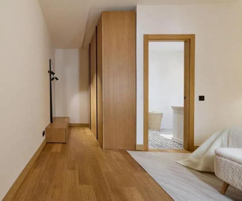 2 sypialnia Apartament na sprzedaż w Marbella z basenem garażem - 1 100 000 € (Ref: 9751549)