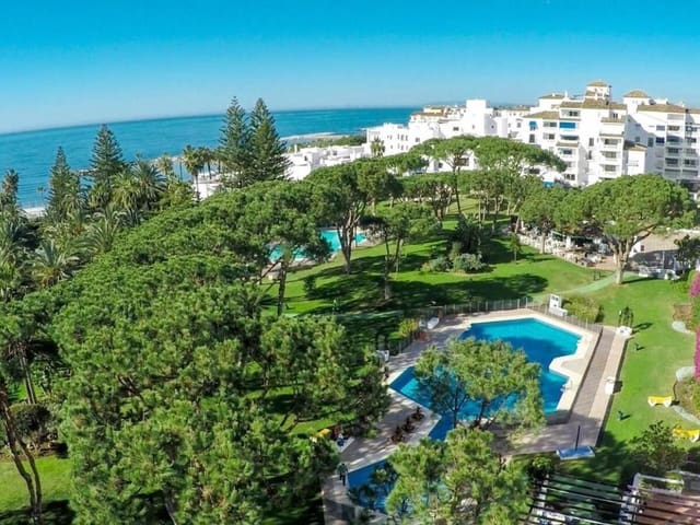 2 sypialnia Apartament na sprzedaż w Puerto Banus, Marbella z basenem garażem - 1 100 000 € (Ref: 9751549)