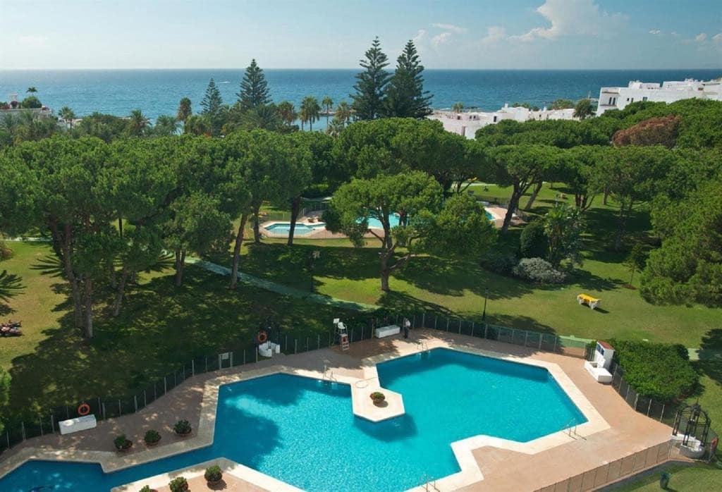 2 soveværelse Lejlighed til salg i Marbella med swimmingpool garage - € 1.100.000 (Ref: 9751549)