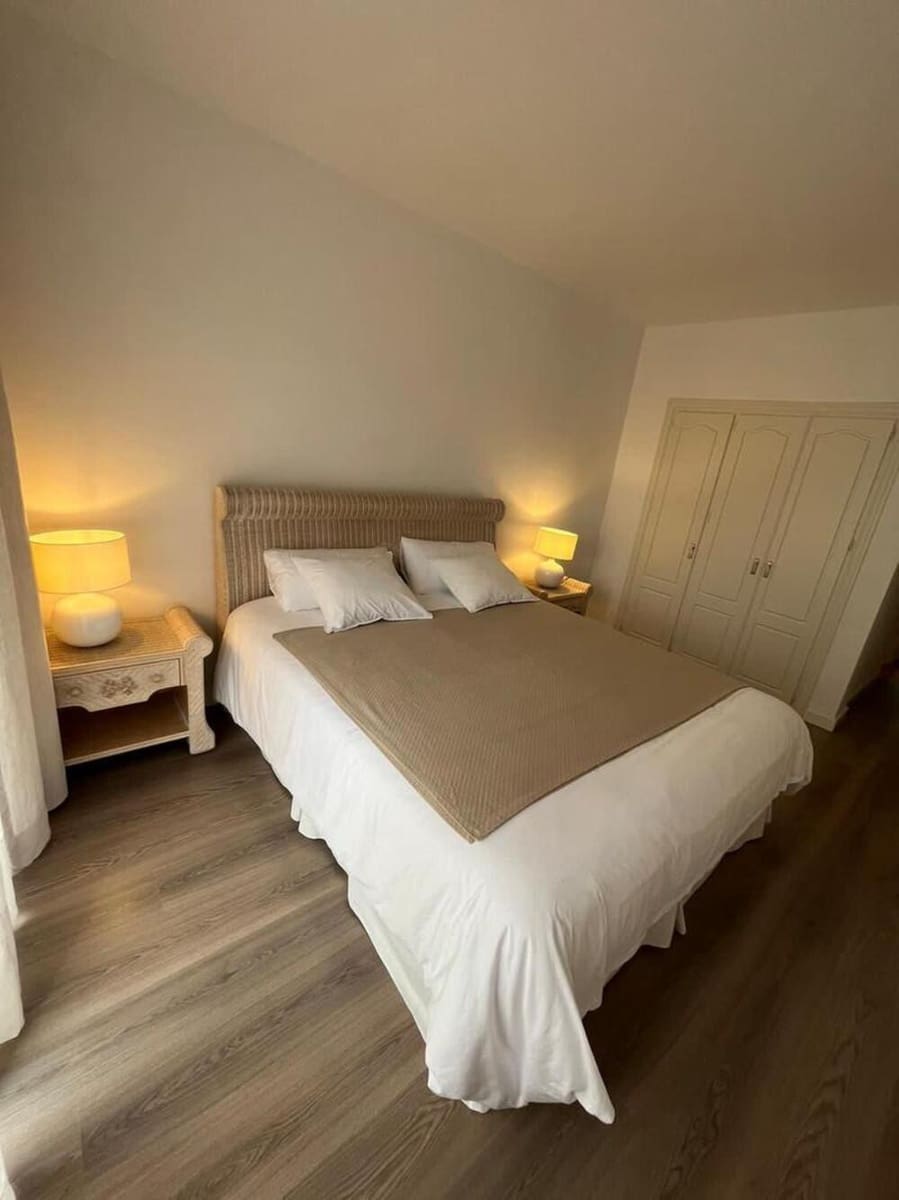 2 makuuhuone Huoneisto vuokrattavana paikassa Marbella mukana uima-altaan 
autotalli - 2 500 € (Ref: 9751550)