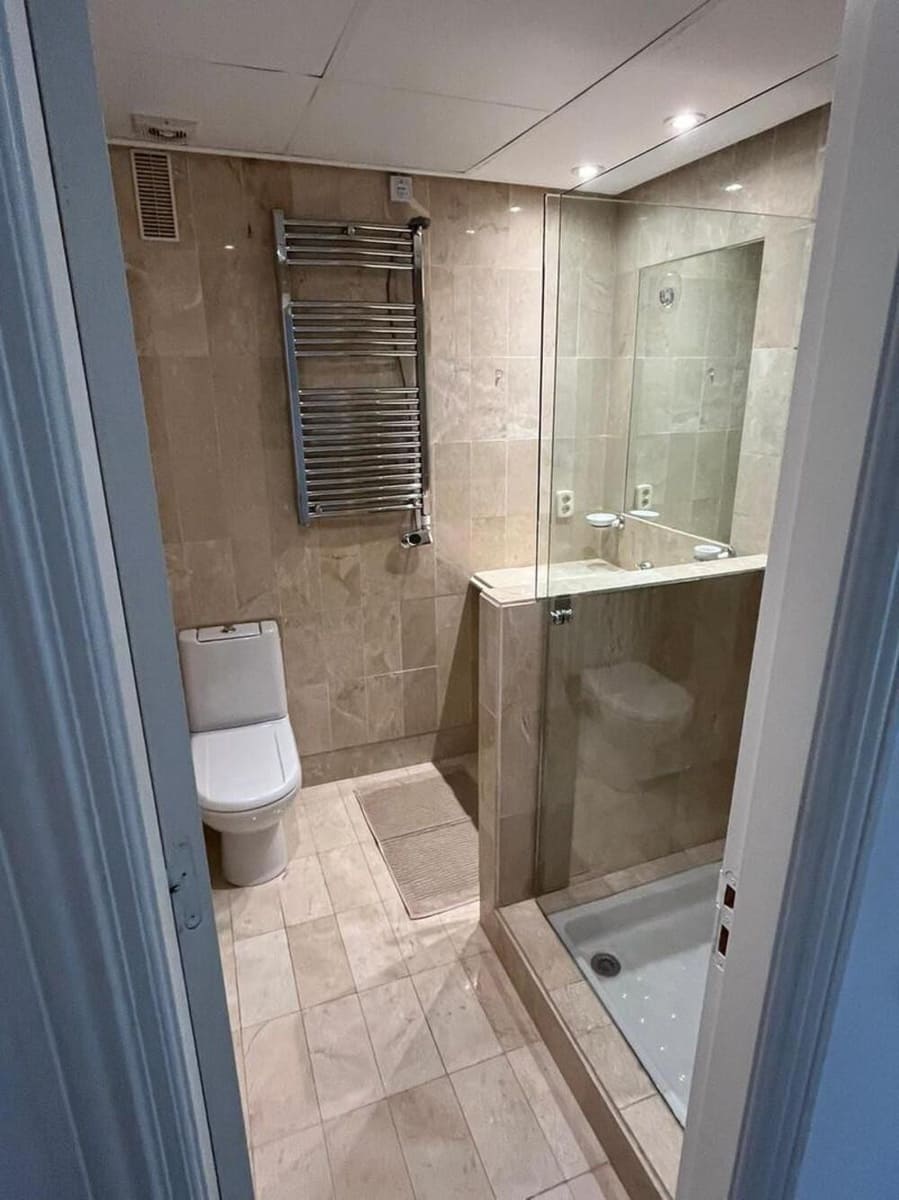 2 makuuhuone Huoneisto vuokrattavana paikassa Marbella mukana uima-altaan 
autotalli - 2 500 € (Ref: 9751550)