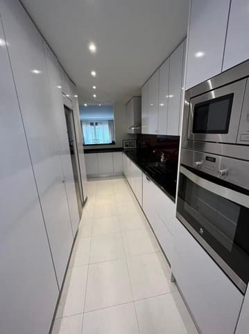 2 makuuhuone Huoneisto vuokrattavana paikassa Sierra Blanca, Marbella mukana uima-altaan 
autotalli - 2 500 € (Ref: 9751550)