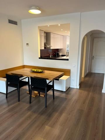 2 makuuhuone Huoneisto vuokrattavana paikassa Sierra Blanca, Marbella mukana uima-altaan 
autotalli - 2 500 € (Ref: 9751550)