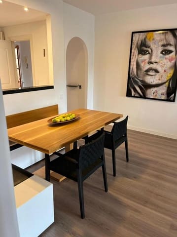 2 makuuhuone Huoneisto vuokrattavana paikassa Sierra Blanca, Marbella mukana uima-altaan 
autotalli - 2 500 € (Ref: 9751550)