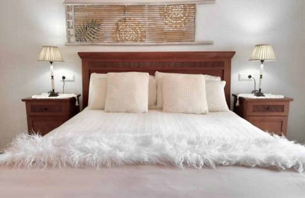 3 sovrum Lägenhet att hyra i Los Arqueros med pool garage - 2 400 € (Ref: 9751551)