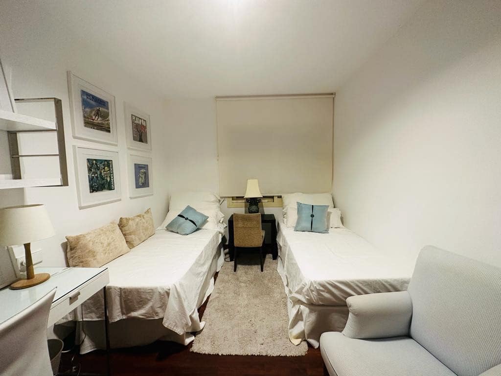 3 makuuhuone Huoneisto vuokrattavana paikassa Golden Mile mukana uima-altaan 
autotalli - 3 500 € (Ref: 9751552)