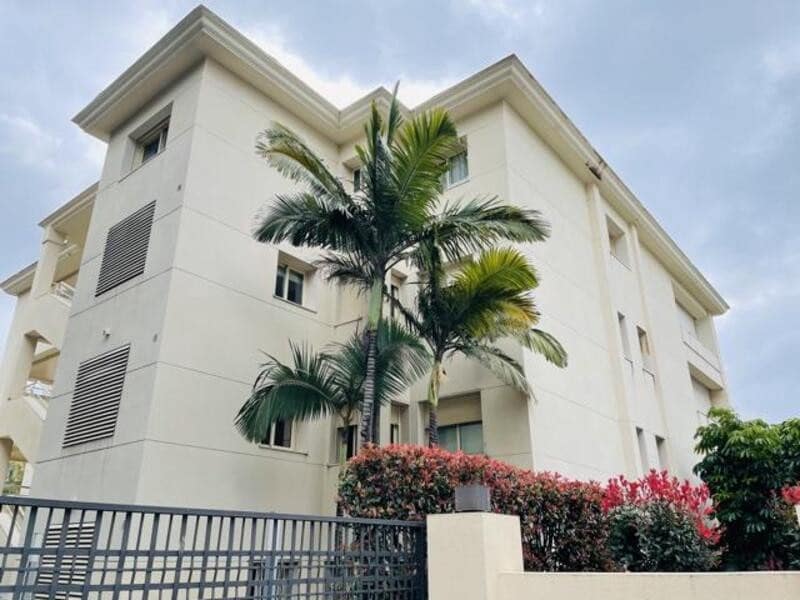 3 makuuhuone Huoneisto vuokrattavana paikassa Golden Mile mukana uima-altaan 
autotalli - 3 500 € (Ref: 9751552)